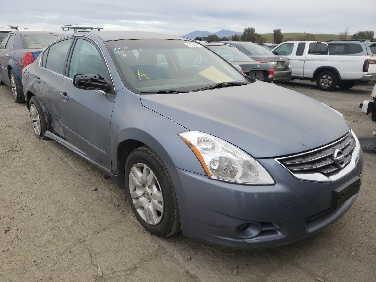 Nissan Altima bas (2012)