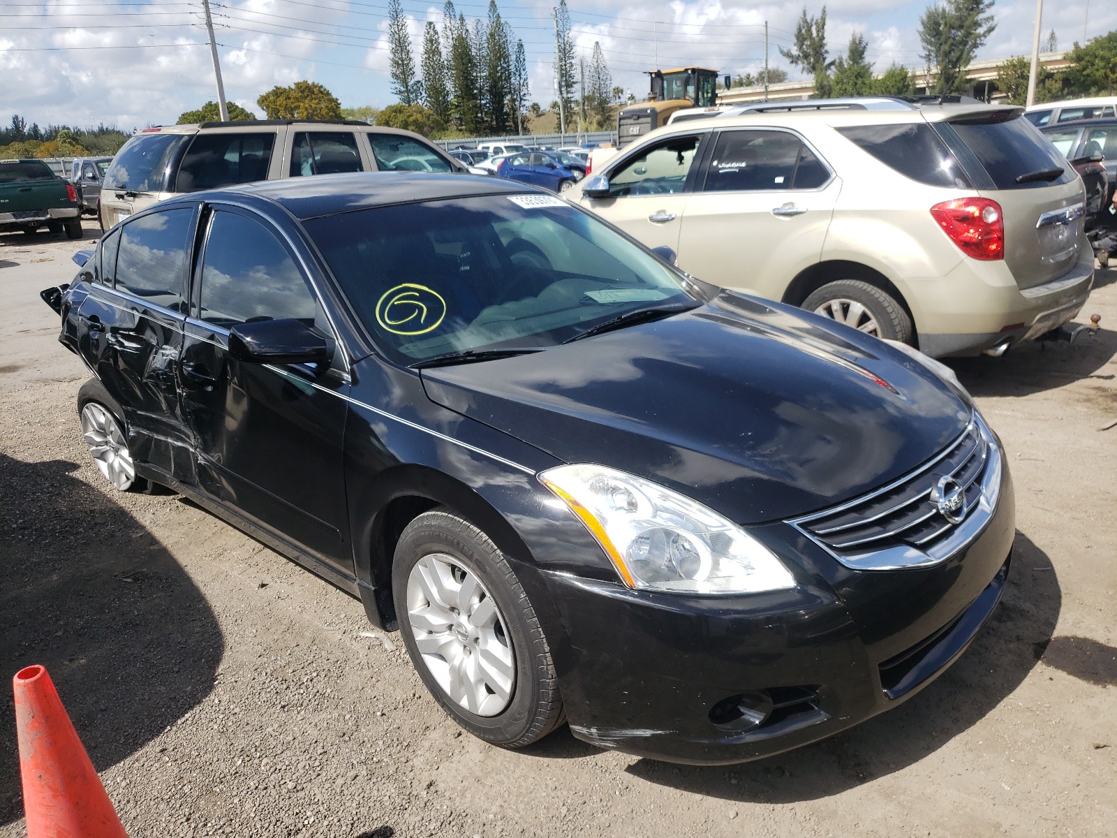 Nissan Altima bas (2012)