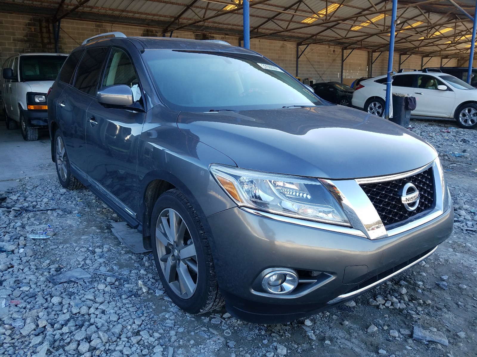 Nissan Pathfinder (2015)