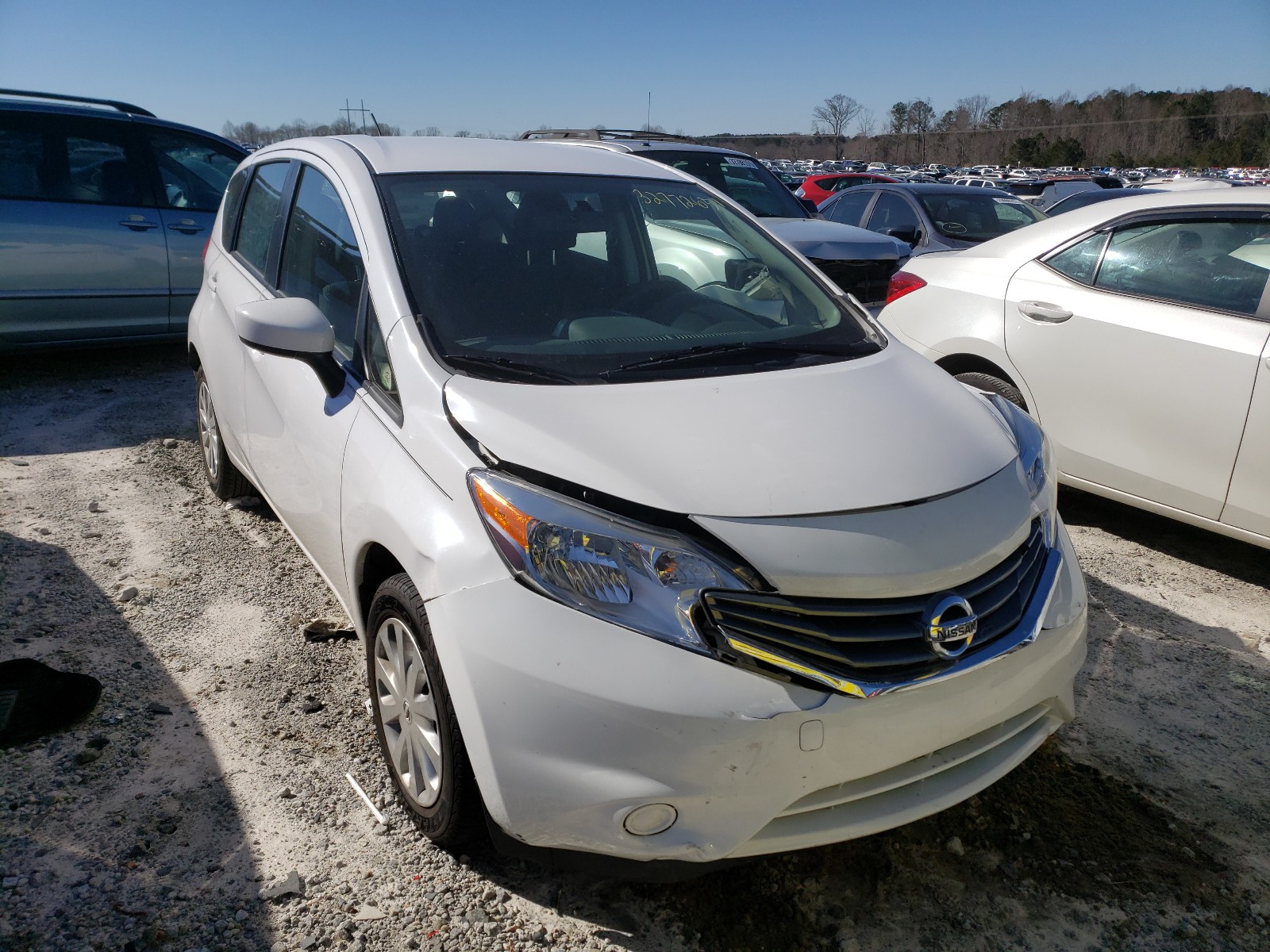 Nissan Versa note (2015)