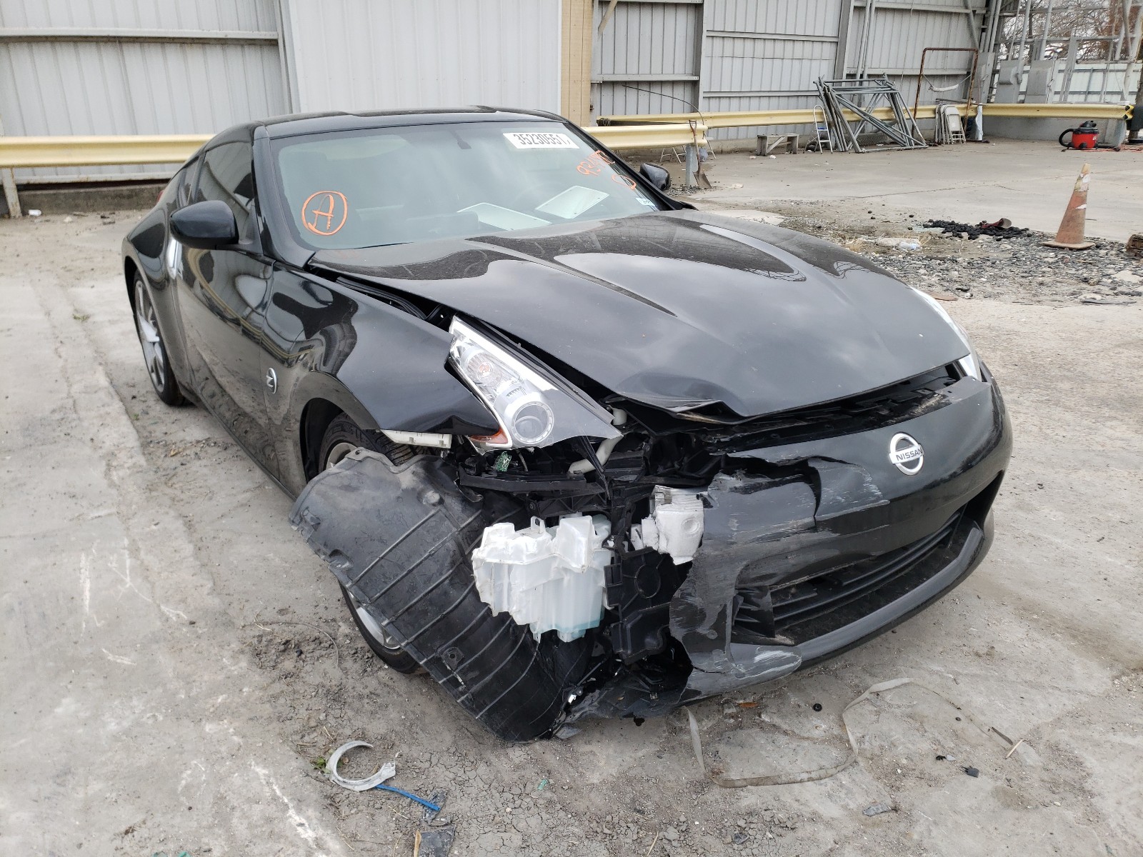 Nissan 370z base (2016)