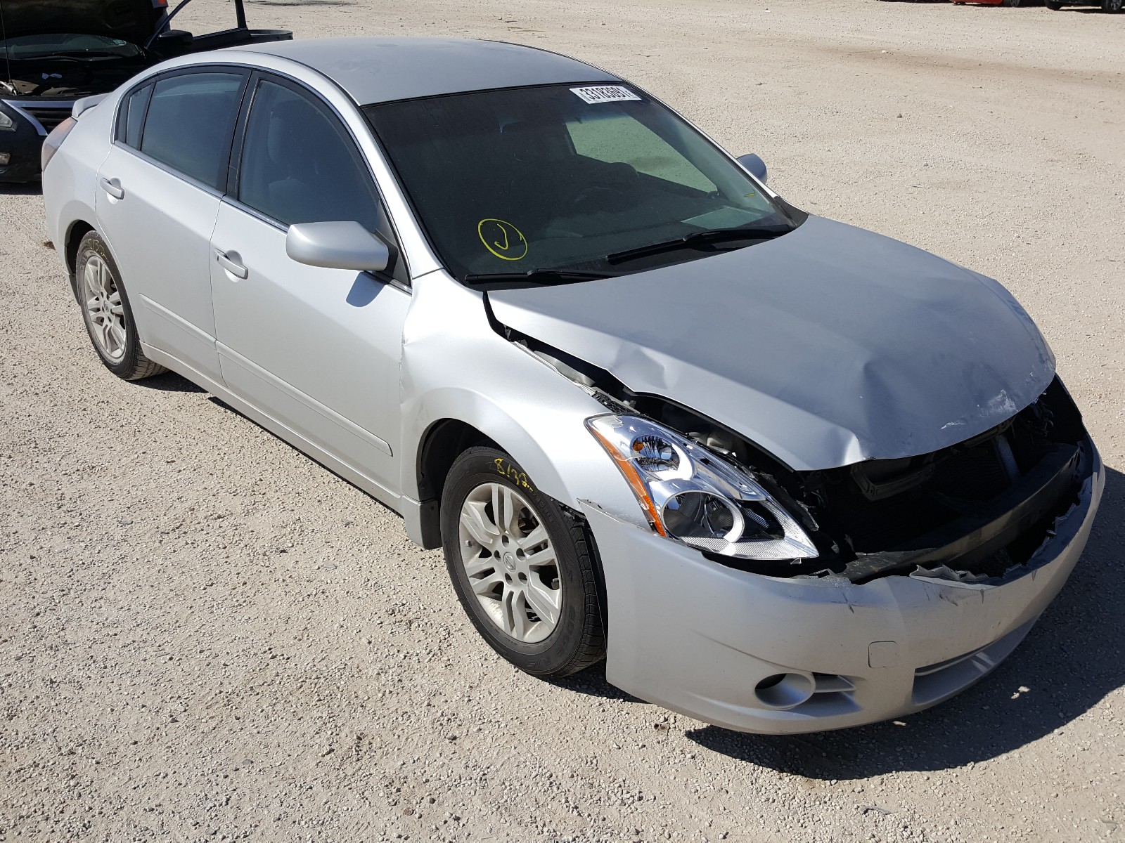 Nissan Altima bas (2011)