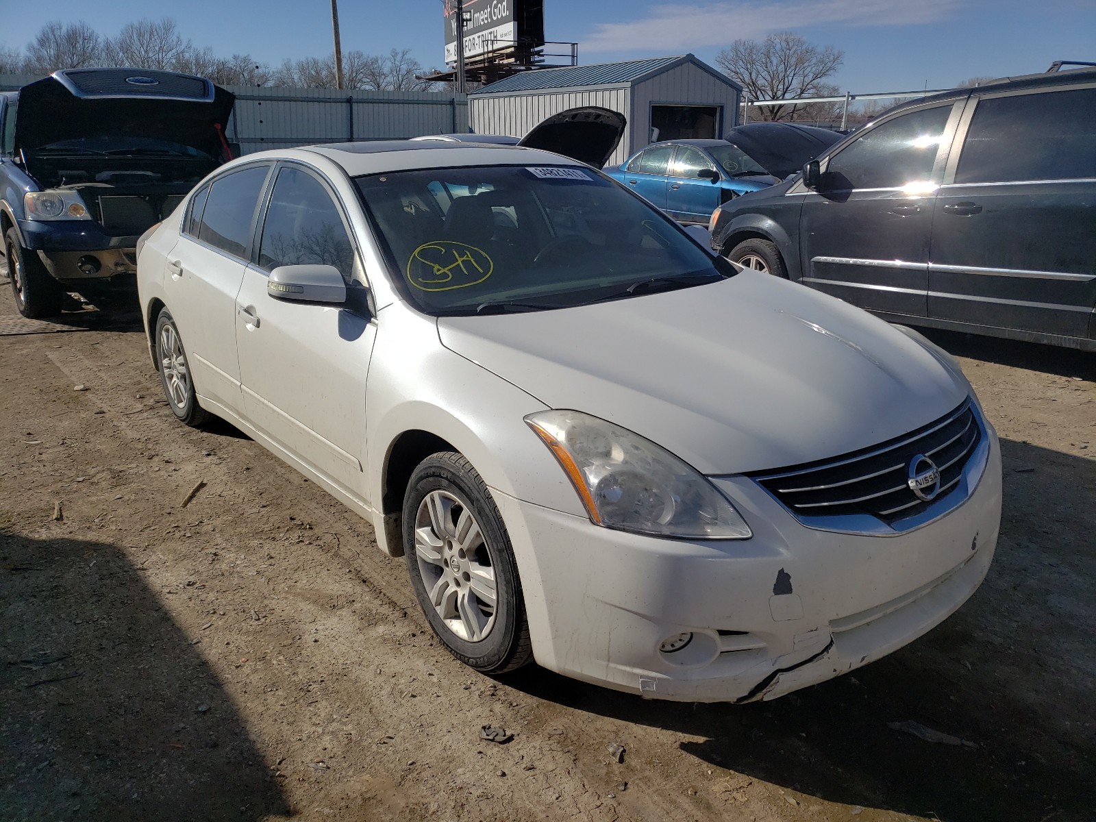 Nissan Altima bas (2011)