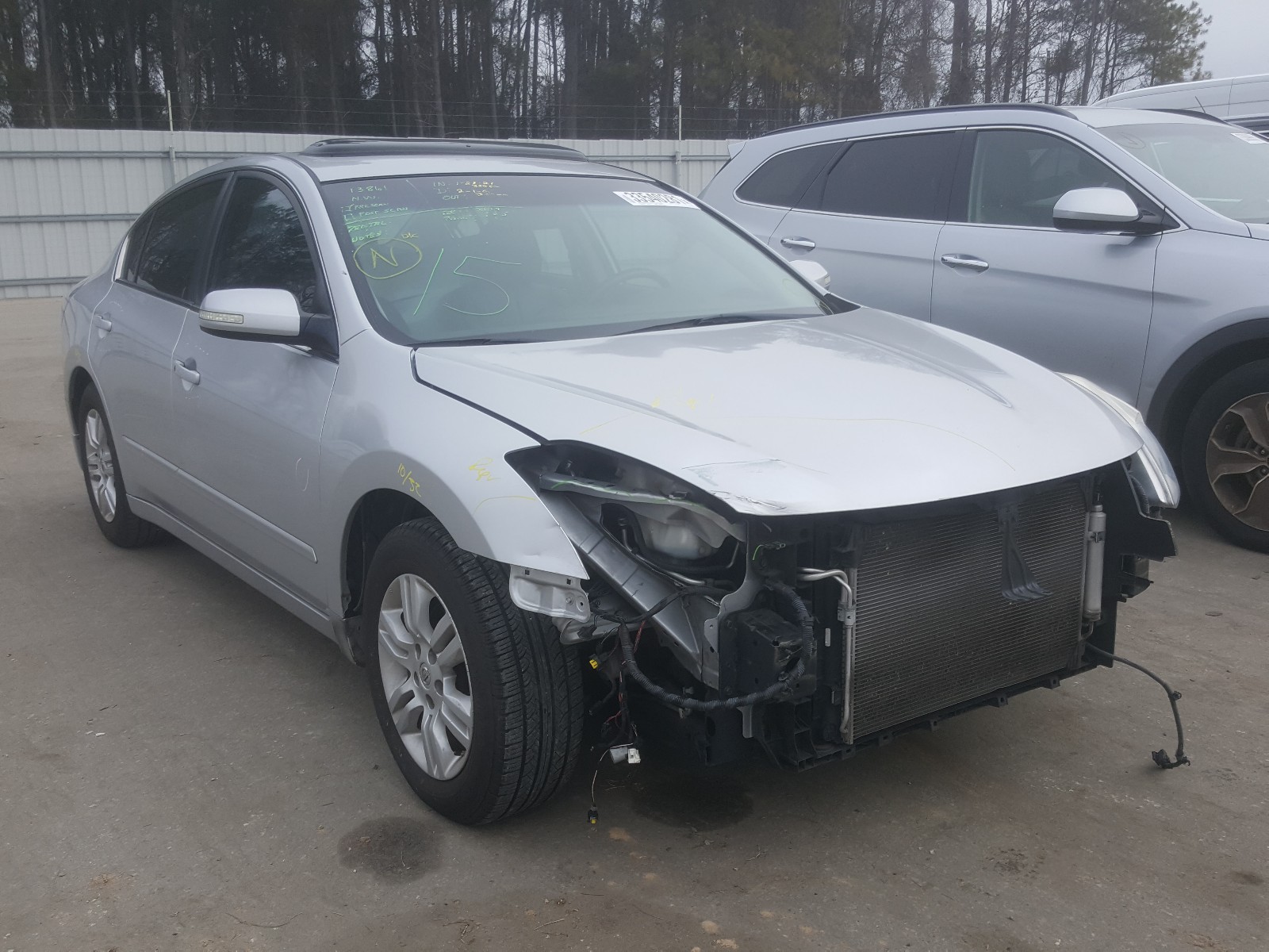 Nissan Altima bas (2011)
