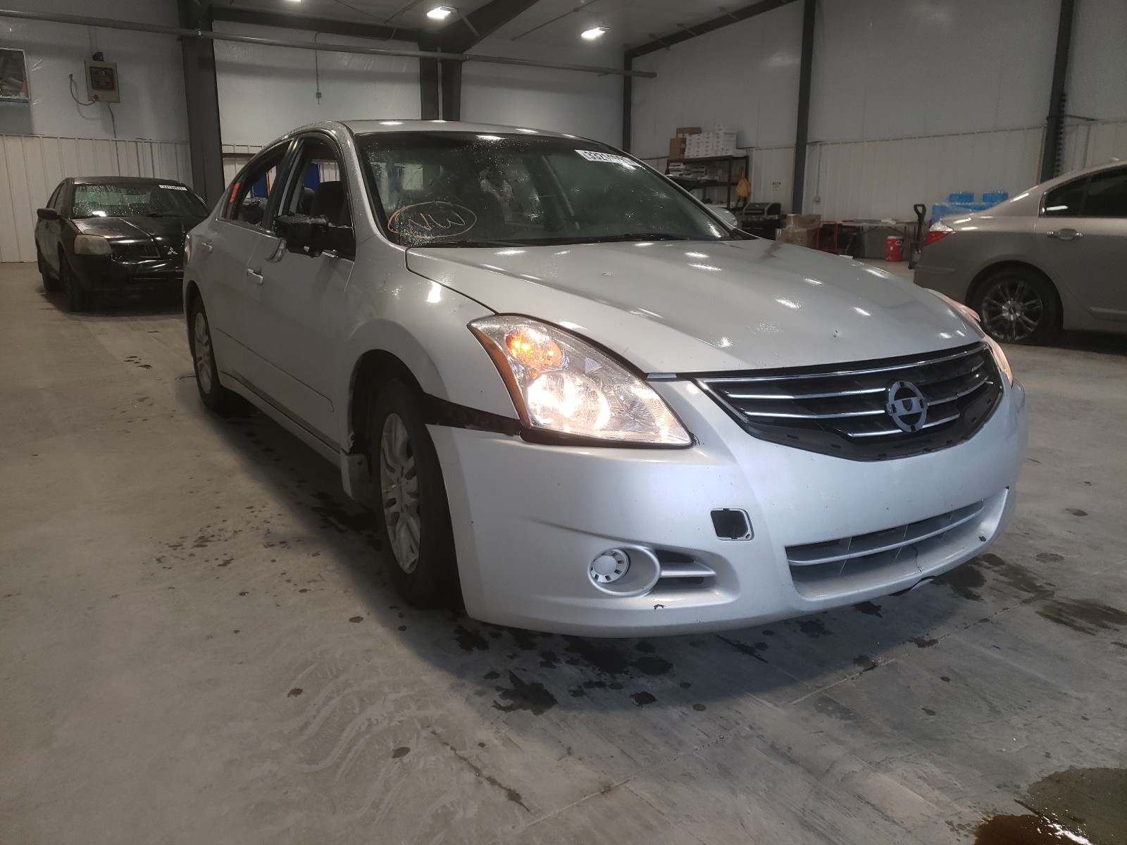 Nissan Altima bas (2012)