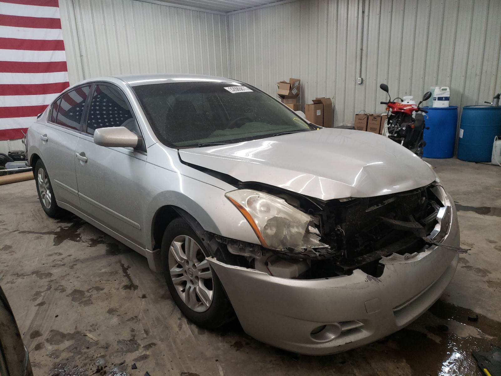Nissan Altima bas (2012)