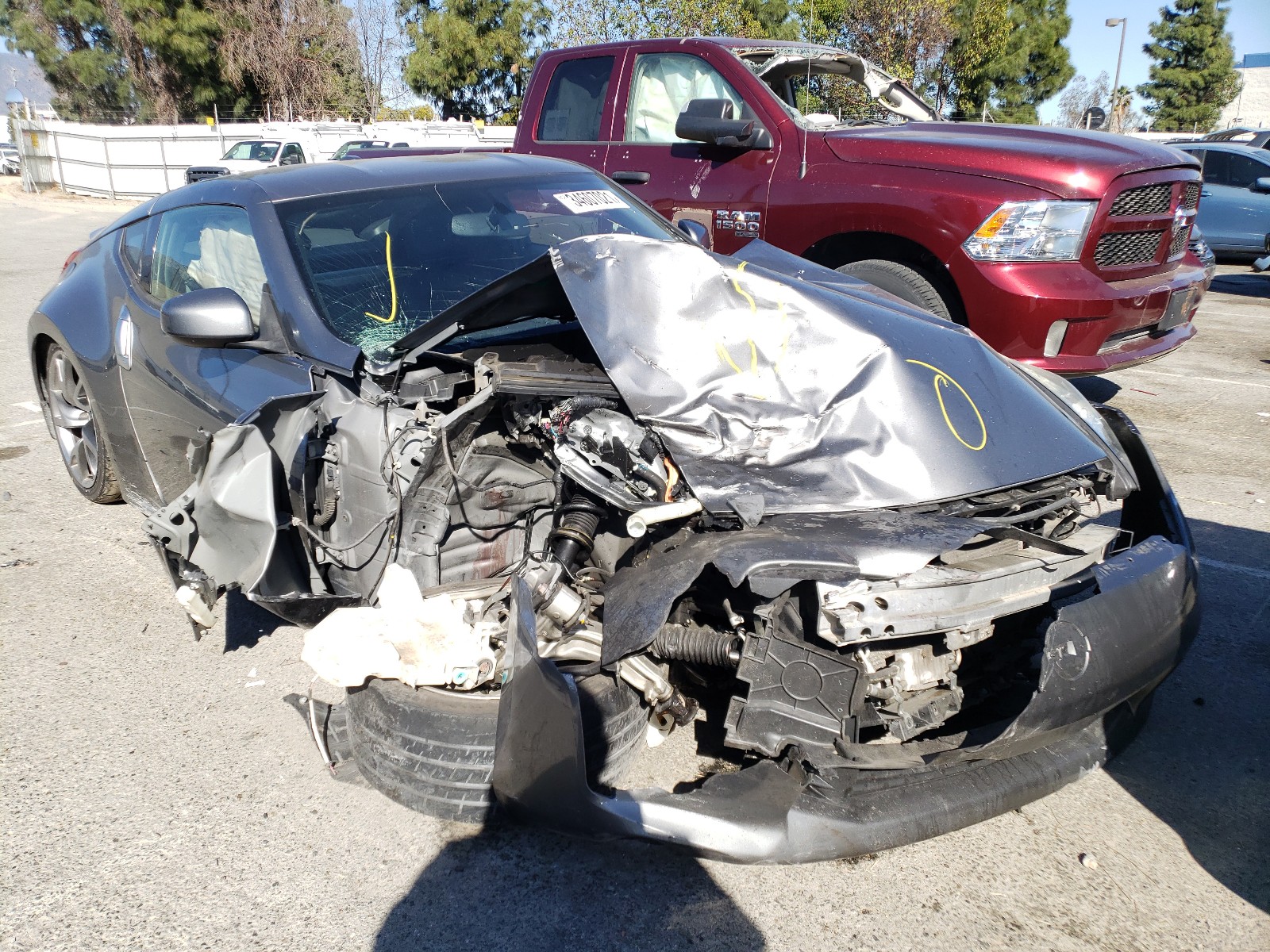 Nissan 370z base (2014)
