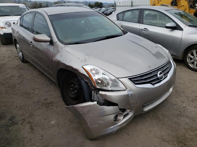 Nissan Altima bas (2012)