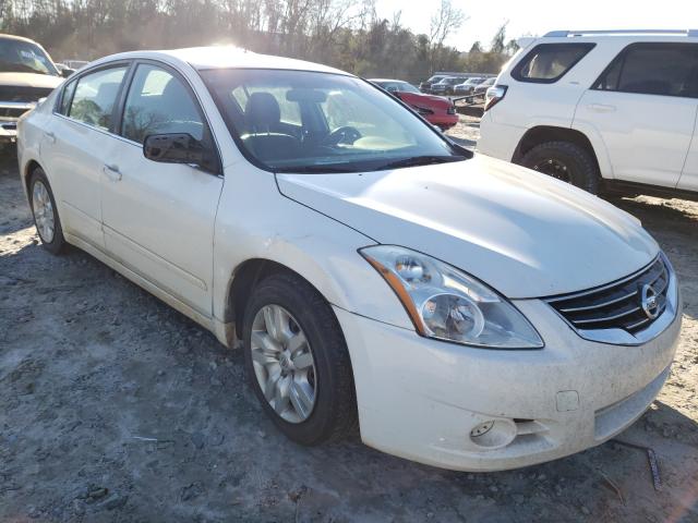 Nissan Altima bas (2012)