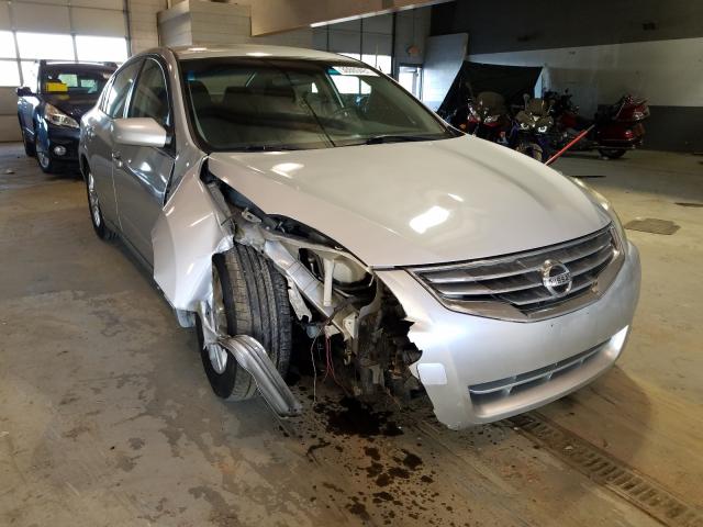 Nissan Altima bas (2012)