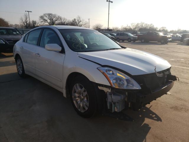 Nissan Altima bas (2010)