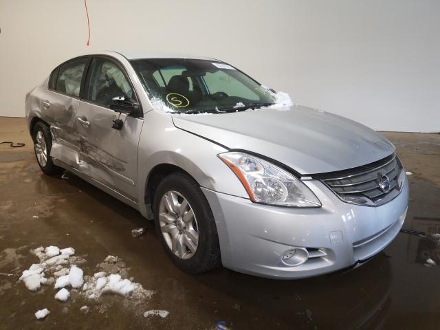 Nissan Altima bas (2012)