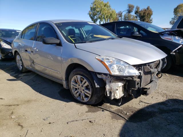 Nissan Altima bas (2012)