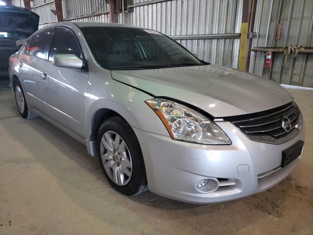 Nissan Altima bas (2012)