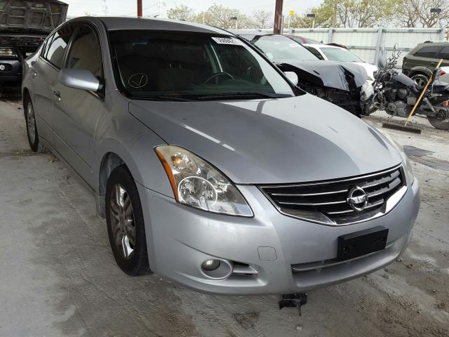 Nissan Altima bas (2012)
