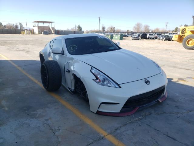 Nissan 370z base (2017)