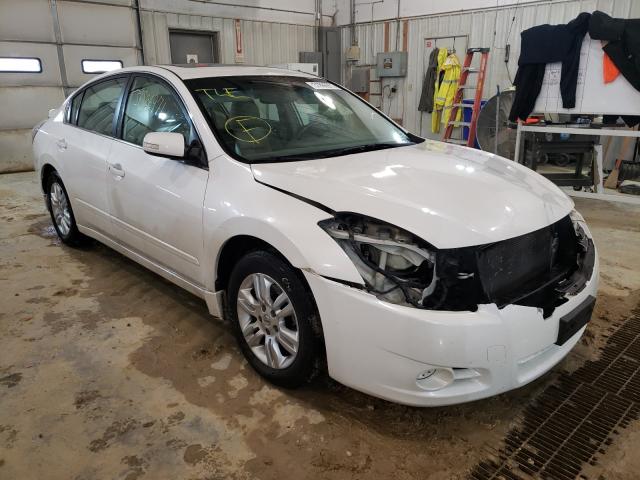 Nissan Altima bas (2010)