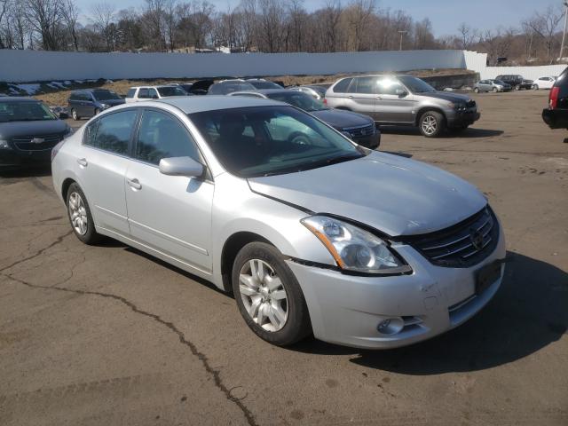 Nissan Altima bas (2010)