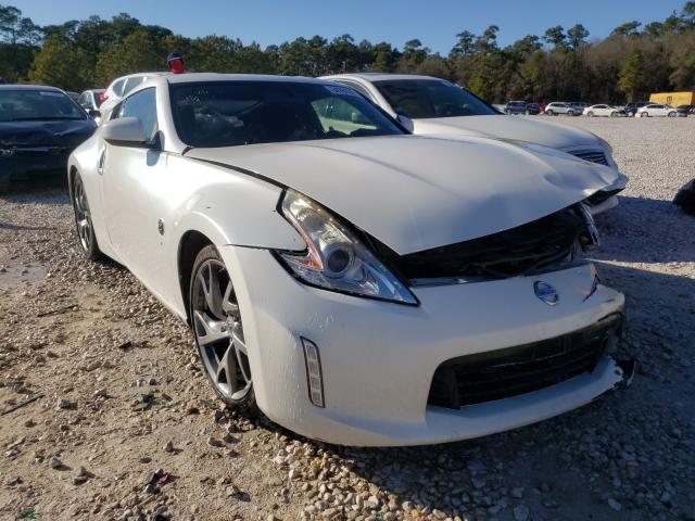 Nissan 370z base (2014)