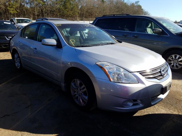 Nissan Altima bas (2012)