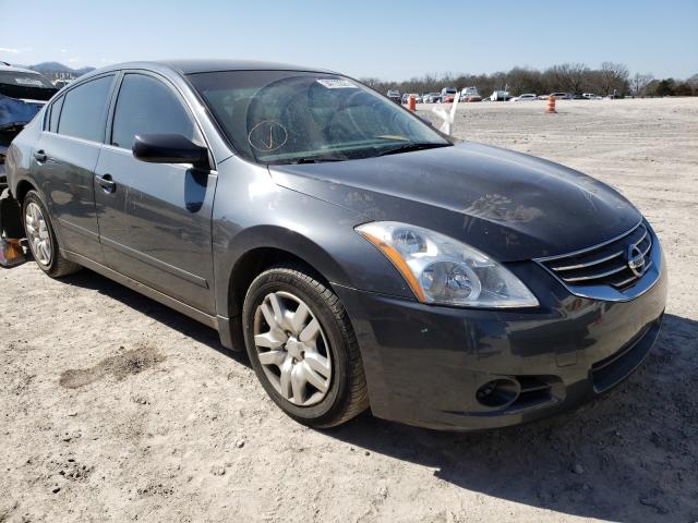 Nissan Altima bas (2012)