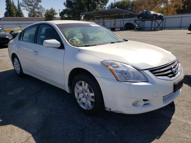 Nissan Altima bas (2012)