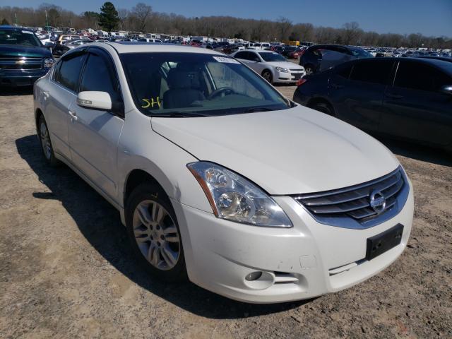 Nissan Altima bas (2012)