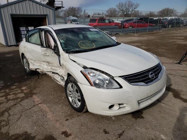 Nissan Altima bas (2012)