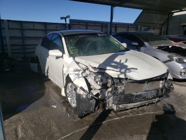 Nissan Altima bas (2012)