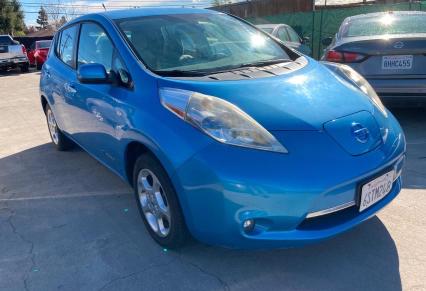 Nissan Leaf sv (2011)