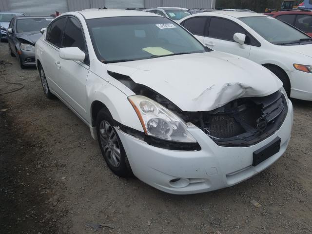 Nissan Altima bas (2012)