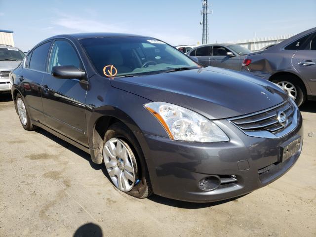 Nissan Altima bas (2012)