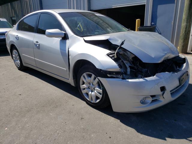Nissan Altima bas (2010)