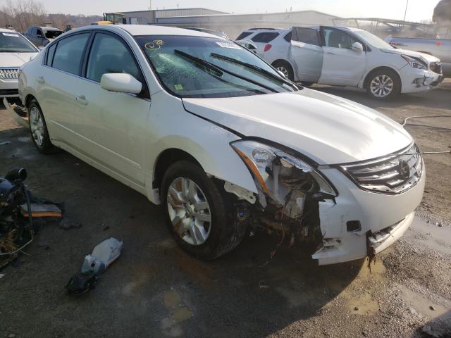 Nissan Altima bas (2012)
