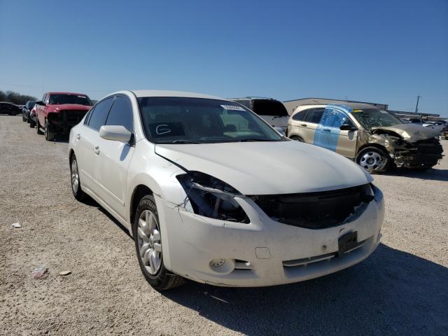 Nissan Altima bas (2012)