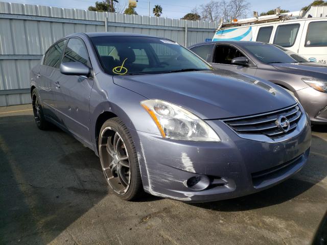 Nissan Altima bas (2010)