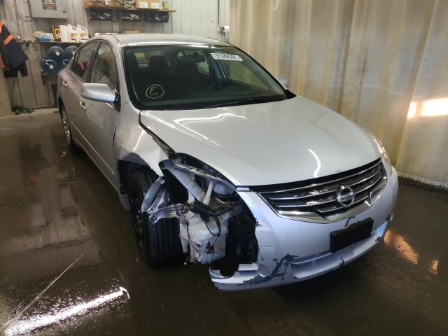 Nissan Altima bas (2011)