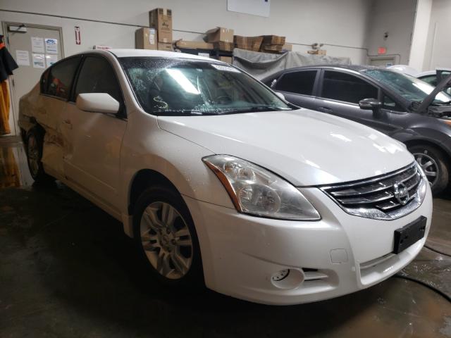 Nissan Altima bas (2012)
