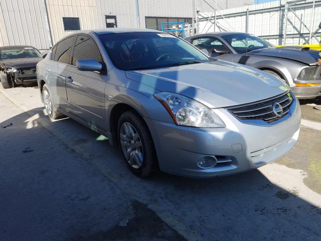 Nissan Altima bas (2010)