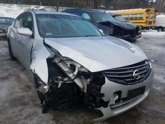 Nissan Altima bas (2012)