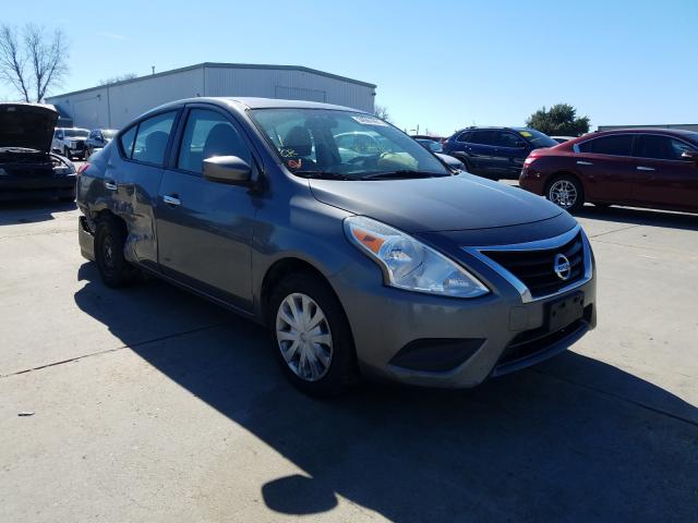 Nissan Versa sv (2016)
