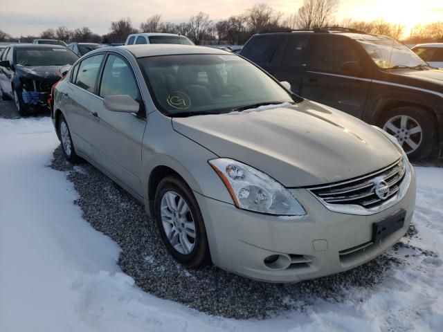 Nissan Altima bas (2010)