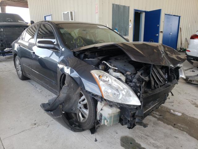 Nissan Altima bas (2011)