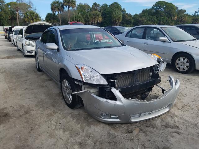 Nissan Altima bas (2012)