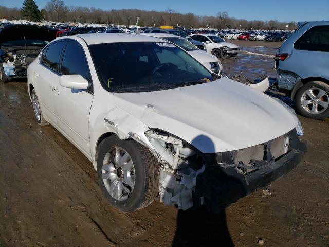 Nissan Altima bas (2012)