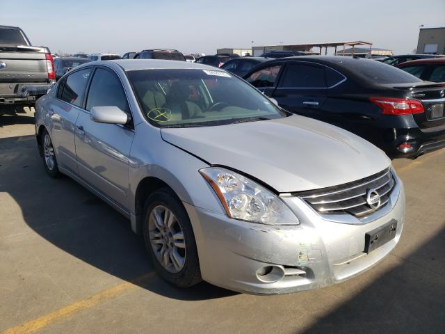 Nissan Altima bas (2011)