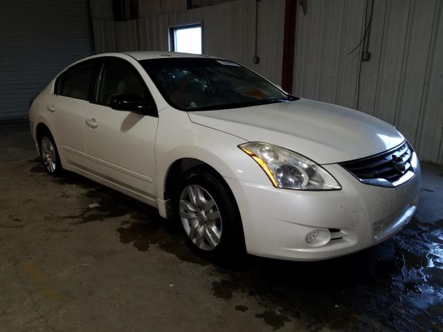 Nissan Altima bas (2011)