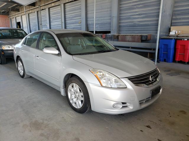 Nissan Altima bas (2011)