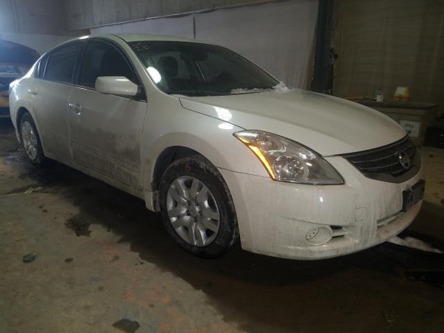 Nissan Altima bas (2012)