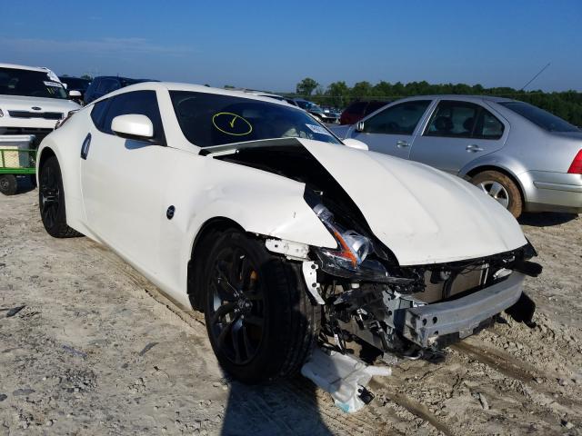 Nissan 370z base (2018)